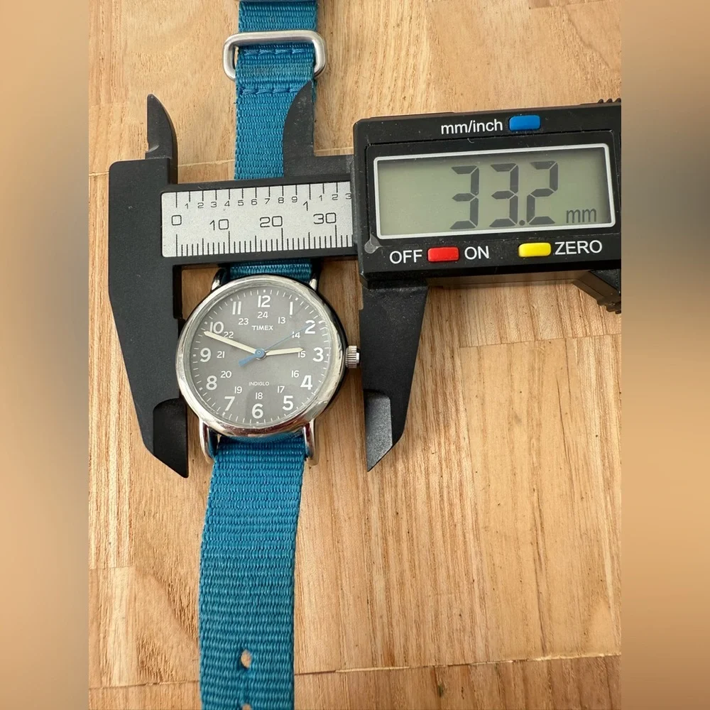Timex weekender gray dial blue strap NEW BATTERY
